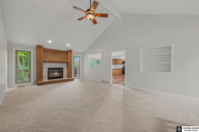 11760 McCarty Loup, Bellevue, NE 68123