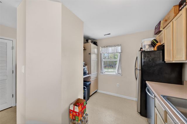 83 Lois Lane, Monroe, NY 10950