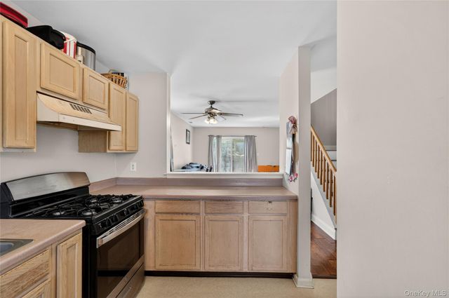 83 Lois Lane, Monroe, NY 10950
