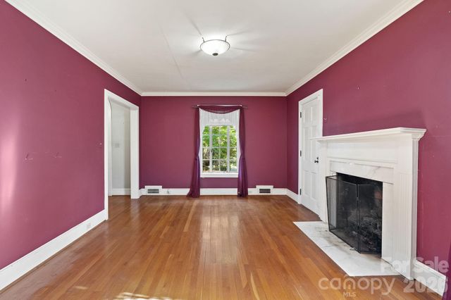 2928 Windsor Road, Winston Salem, NC 27104