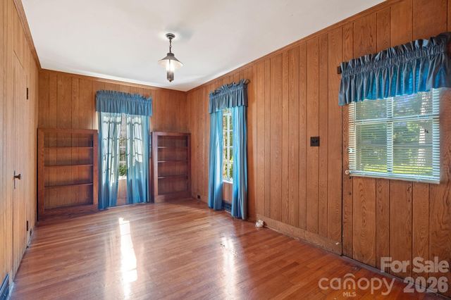 2928 Windsor Road, Winston Salem, NC 27104