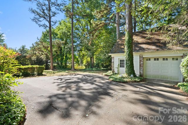 2928 Windsor Road, Winston Salem, NC 27104