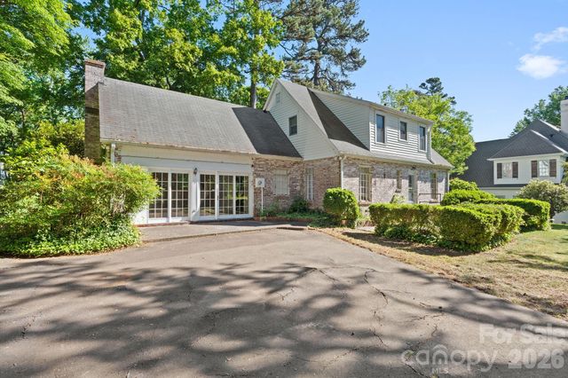 2928 Windsor Road, Winston Salem, NC 27104