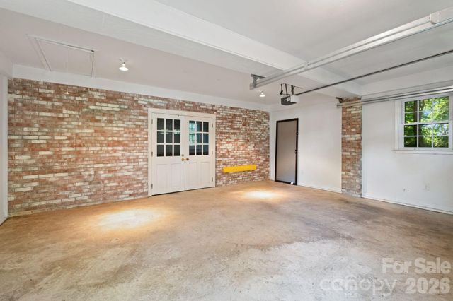 2928 Windsor Road, Winston Salem, NC 27104