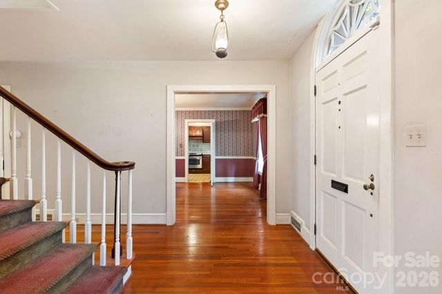 2928 Windsor Road, Winston Salem, NC 27104