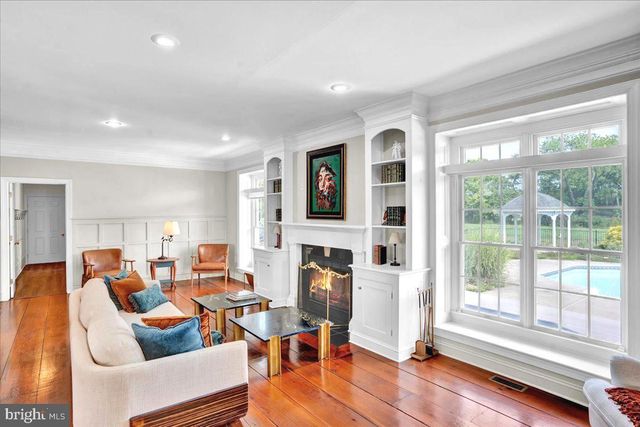 11 DANBERRY DR, Ringoes, NJ 08551