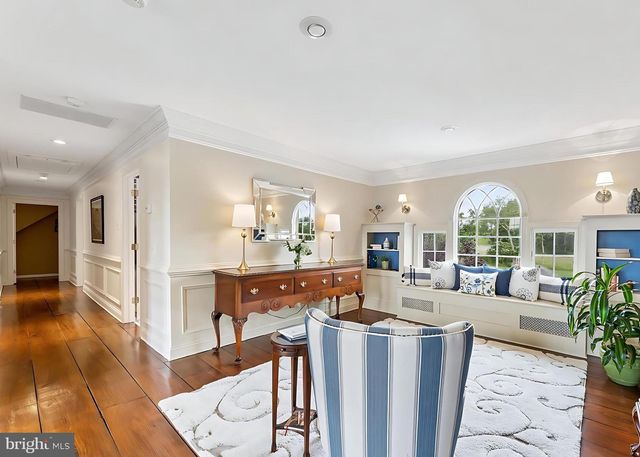 11 DANBERRY DR, Ringoes, NJ 08551