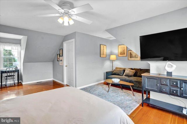 11 DANBERRY DR, Ringoes, NJ 08551