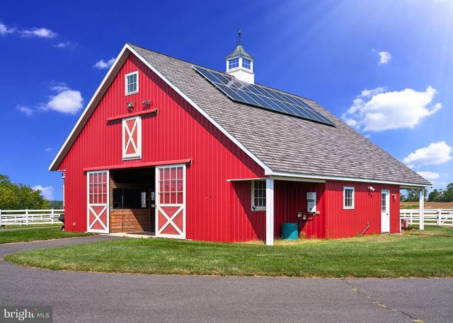 11 DANBERRY DR, Ringoes, NJ 08551