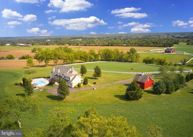 11 DANBERRY DR, Ringoes, NJ 08551