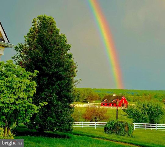 11 DANBERRY DR, Ringoes, NJ 08551