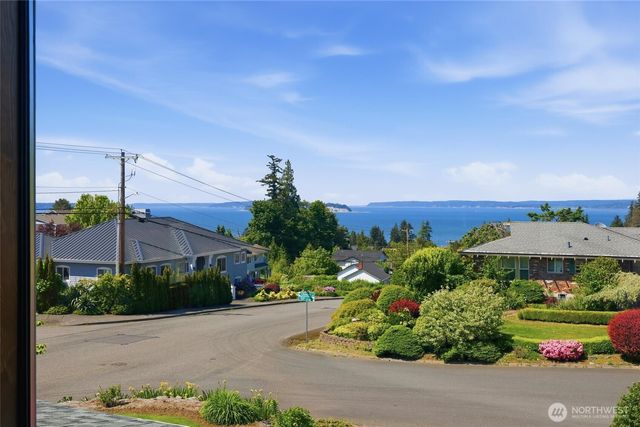 3016 51st Place SW, Everett, WA 98203