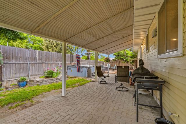735 Clover St, Cheney, WA 99004