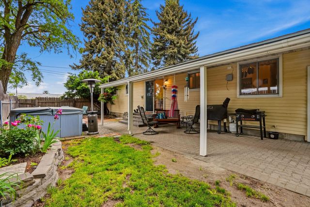 735 Clover St, Cheney, WA 99004