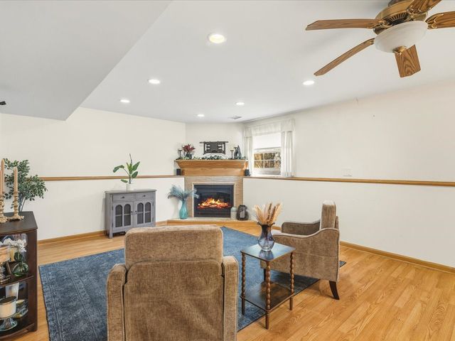 545 Andrew Lane, Lake Zurich, IL 60047