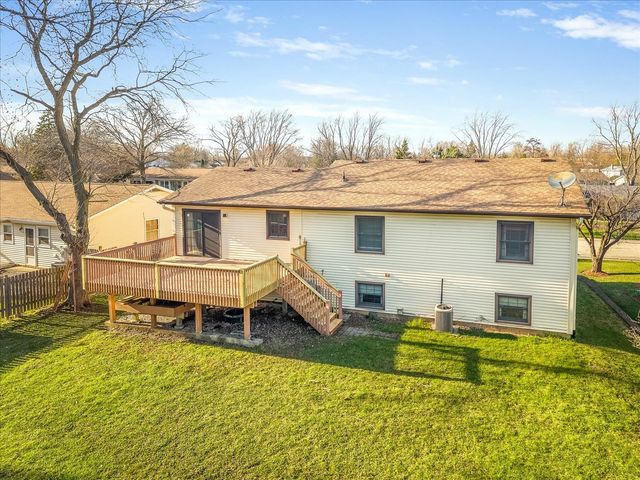 545 Andrew Lane, Lake Zurich, IL 60047