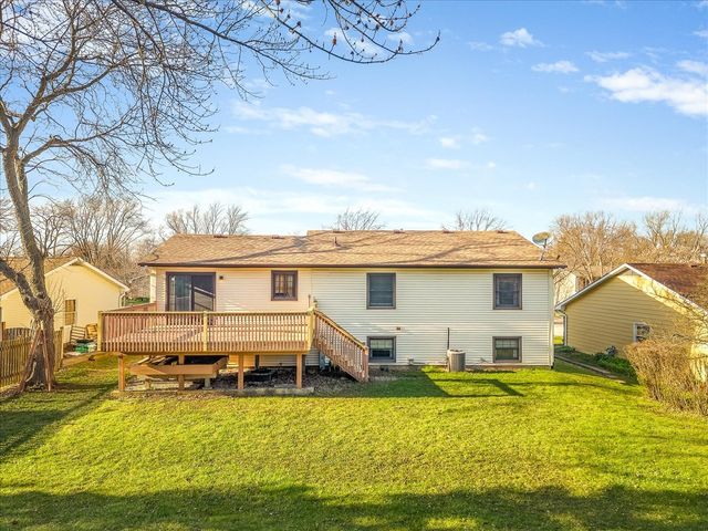 545 Andrew Lane, Lake Zurich, IL 60047