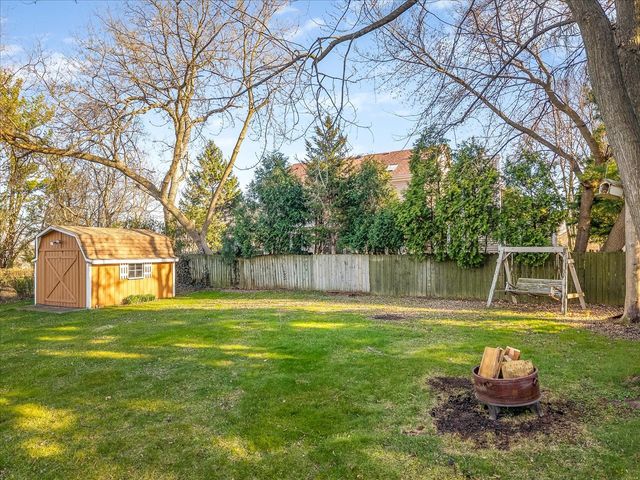 545 Andrew Lane, Lake Zurich, IL 60047