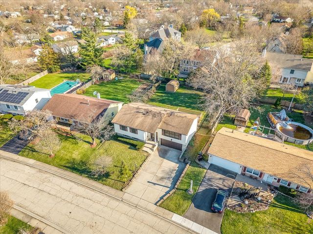 545 Andrew Lane, Lake Zurich, IL 60047