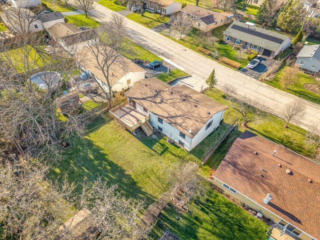 545 Andrew Lane, Lake Zurich, IL 60047