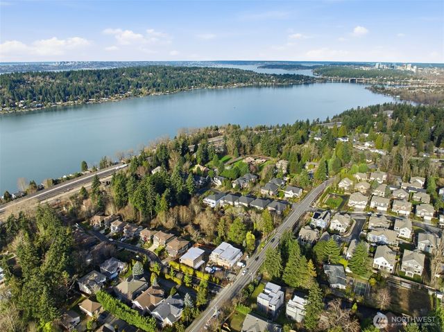 11087 SE 62nd Place, Bellevue, WA 98006