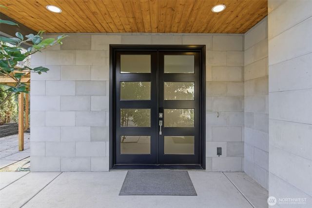 11087 SE 62nd Place, Bellevue, WA 98006