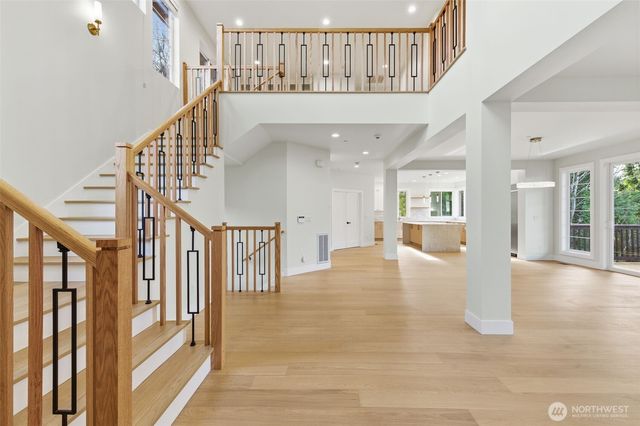 11087 SE 62nd Place, Bellevue, WA 98006