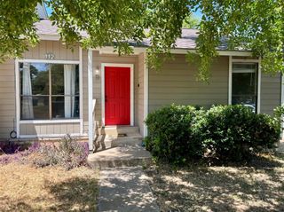 112 Hillside CV B, Elgin, TX 78621