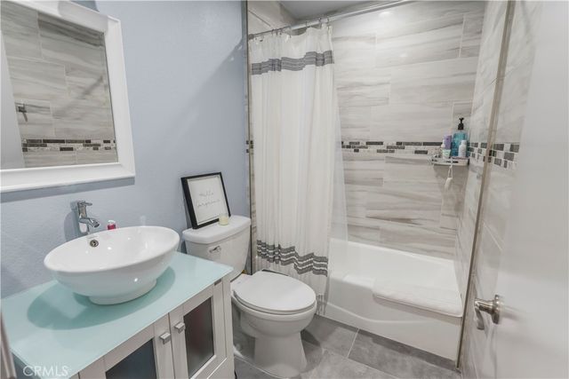 1401 W Cerritos 64, Anaheim, CA 92802