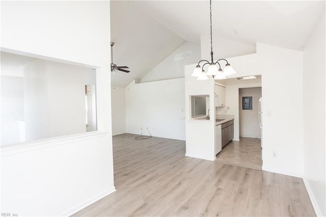 3832 New River Reach Apt B, Portsmouth, VA 23703