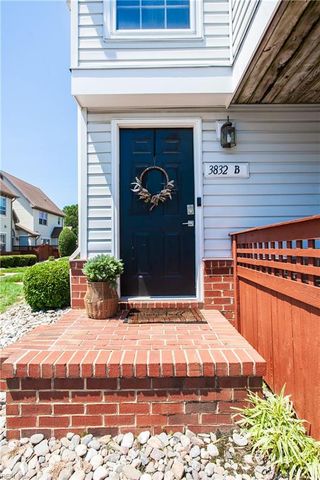 3832 New River Reach Apt B, Portsmouth, VA 23703