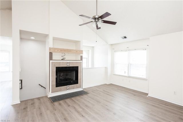 3832 New River Reach Apt B, Portsmouth, VA 23703
