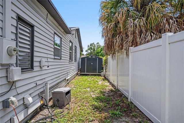 4811 12TH AVENUE S, St Petersburg, FL 33711
