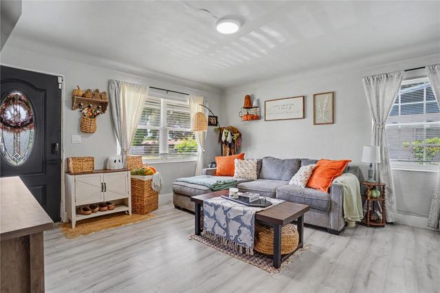 4811 12TH AVENUE S, St Petersburg, FL 33711