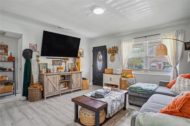 4811 12TH AVENUE S, St Petersburg, FL 33711