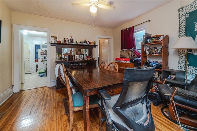 2416 4th Avenue S, Minneapolis, MN 55404