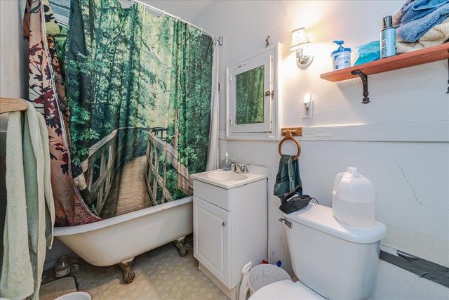 2416 4th Avenue S, Minneapolis, MN 55404