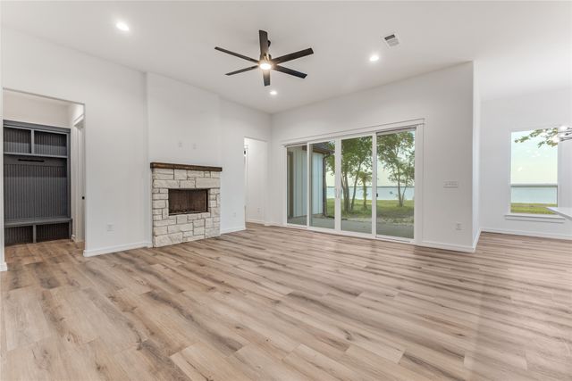 9313 W Shoreline Drive, Kemp, TX 75143