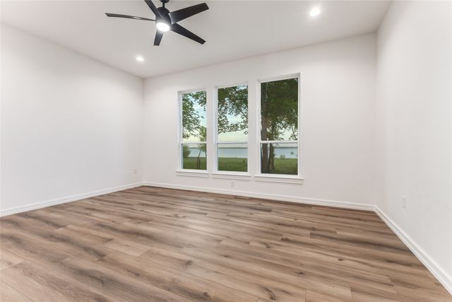 9313 W Shoreline Drive, Kemp, TX 75143