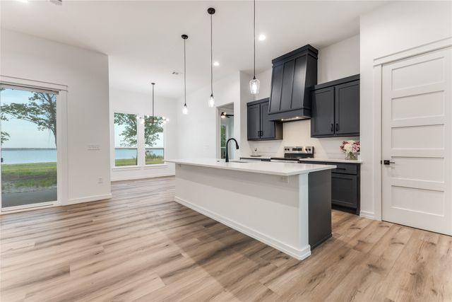 9313 W Shoreline Drive, Kemp, TX 75143