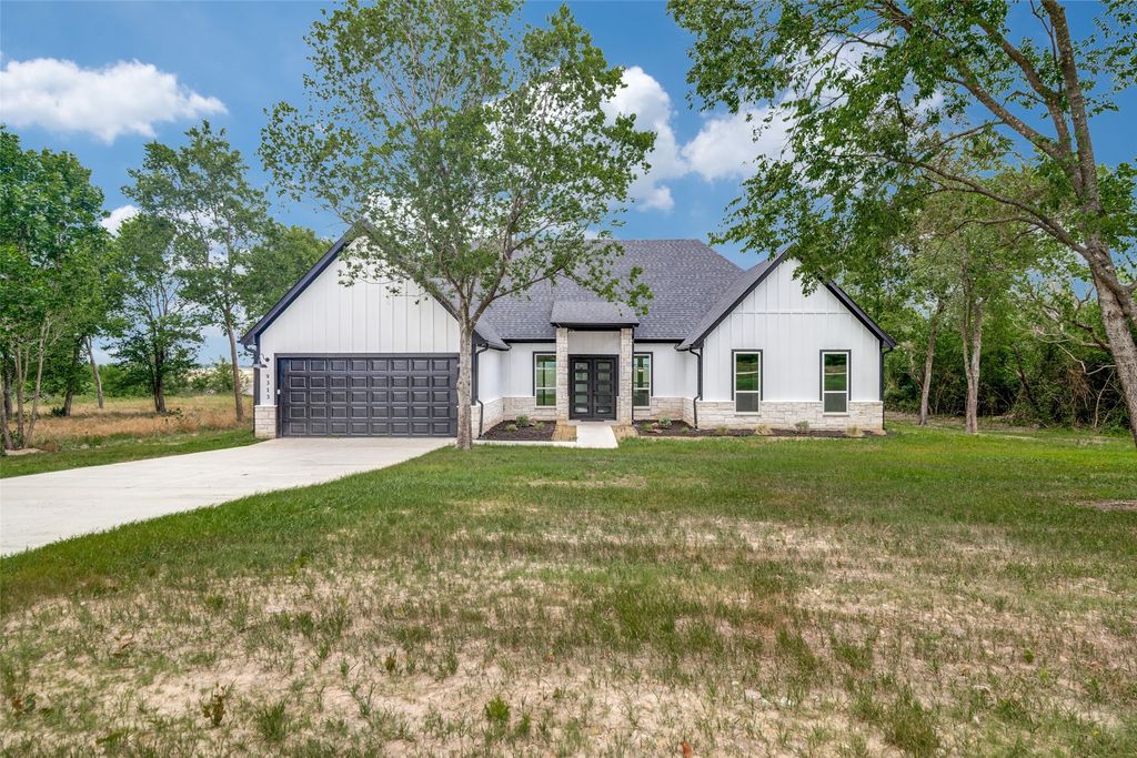 9313 W Shoreline Drive, Kemp, TX 75143