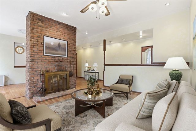 813 S Braddock Avenue 4, Regent Square, PA 15221