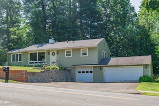 103 Pleasant St, East Longmeadow, MA 01028