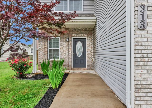 313 Ferdinand Ln, Oak Grove, KY 42262