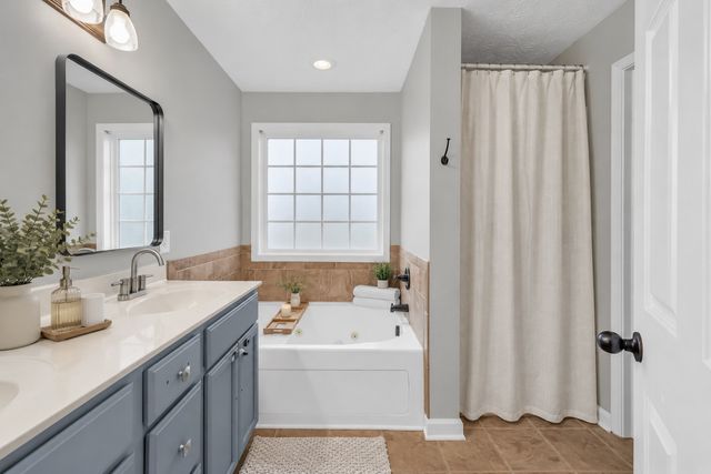 313 Ferdinand Ln, Oak Grove, KY 42262