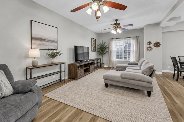 313 Ferdinand Ln, Oak Grove, KY 42262
