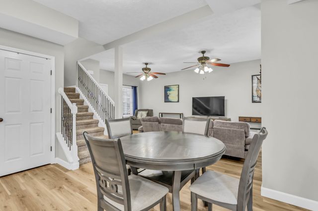 313 Ferdinand Ln, Oak Grove, KY 42262