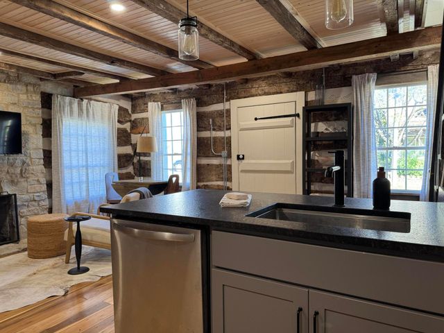 200-204 E Walnut Street, Danville, KY 40422