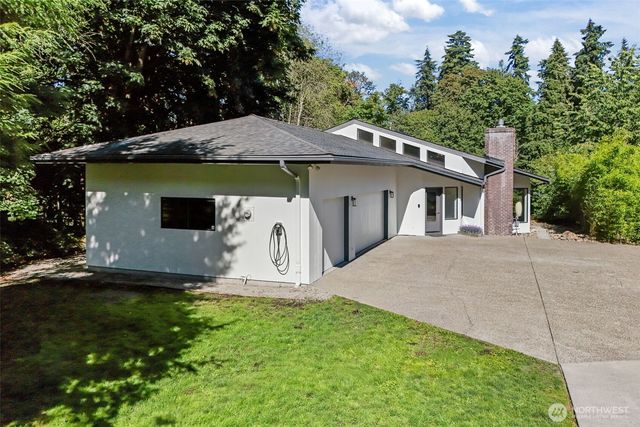 26530 Lake Fenwick Road S, Kent, WA 98032