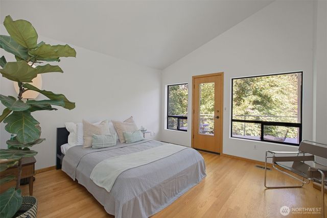 26530 Lake Fenwick Road S, Kent, WA 98032